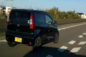 黒　日産軽　５７４　花ゆめ前から煽らせ運転。
明らかな悪意あり、ほかにも意識的に迷惑運転を実施している。
チキン君。