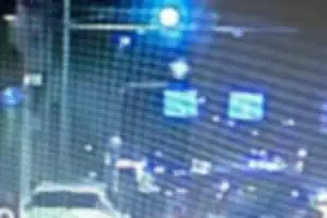 20時過ぎ、北向き弓削交差点凄いスピードで追い抜き、さらにすり抜けして行ったバイク、かなり危険。
あわや、車と接触するところでした。やめてほしいです。