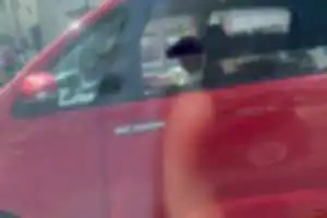 工事で車線減少の為ウインカーを出して入るも大声でどなりまくり煽ってくるバカジジィ

男で赤のスペイド笑