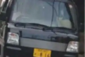 常にシートベルト非着用の悪質前科者。ダッシュボードに気持ち悪いネコの置き物を置いている変質者。警察は早く逮捕せよ。
所沢
483  あ　816