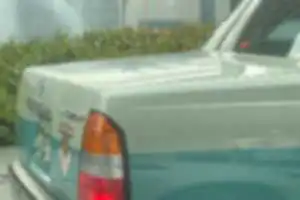 阪神タクシー
センターラインギリギリでスピードを出して煽り運転。