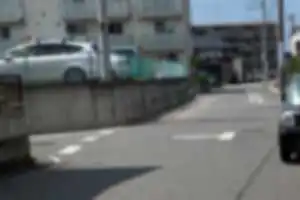 T字路付近の常習路上駐車
