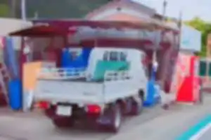 車間距離つめすぎ   ハゲか短髪の男 １回違反取られろ くそハゲ