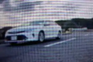 ウィンカー出さないカムリ、メガネのおっさんが運転していた。こんな事してるから煽り運転とか起こるんだと思うわ。