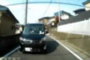 法定速度40km市道（通学路）での速度超過、車間距離不保持、無理な追い越し未遂。
一度ならず二度目もやらかしてきて悪質。
事故を起こす前に検挙されることを望む。