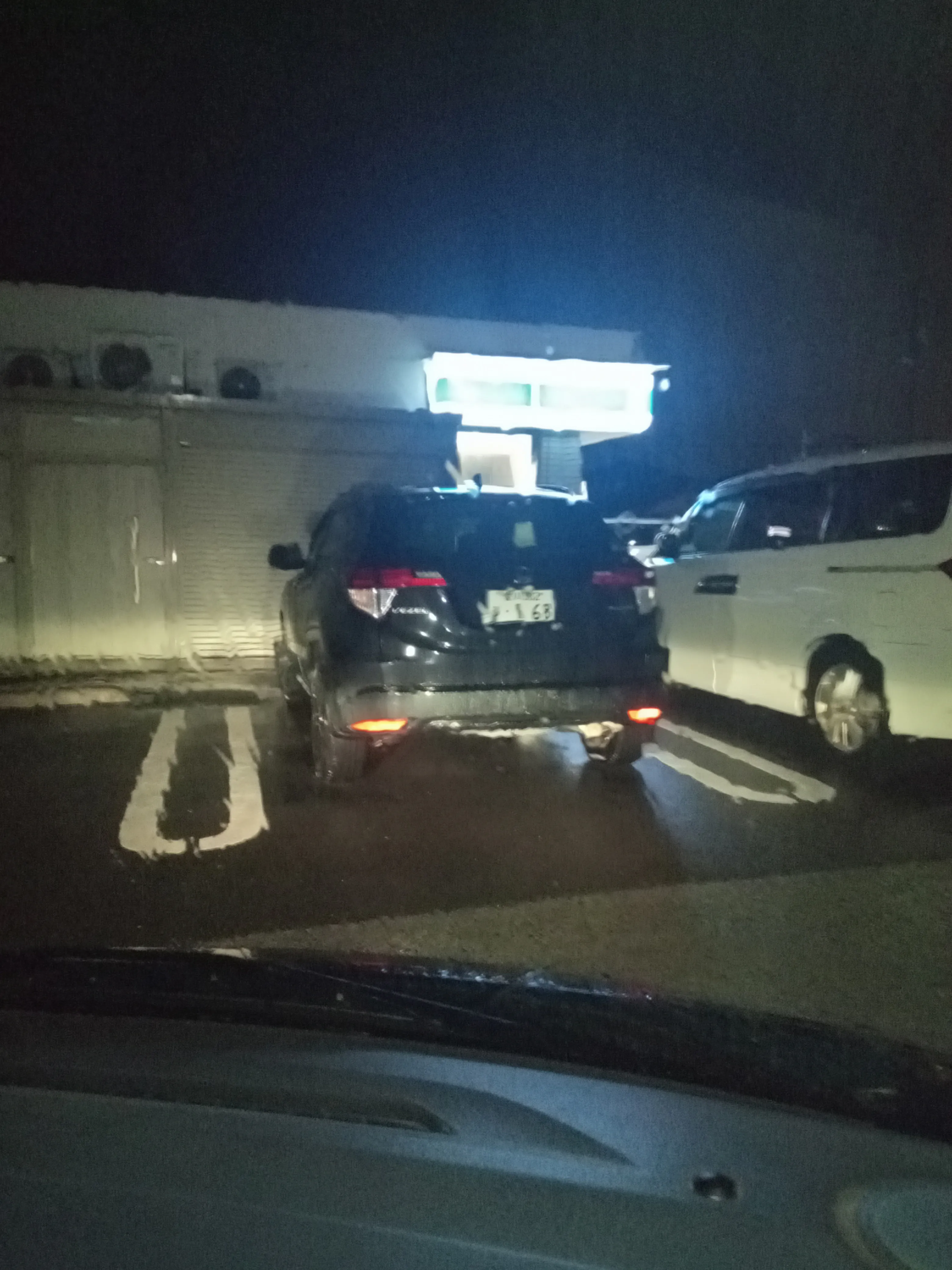 2車線の左側走ってるにも関わらず、車間距離かなり詰めて来られ15分くらい追い回された。