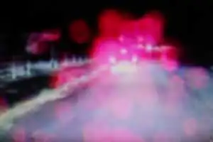 高速道路70の所を60で走って後ろが渋滞しました。車間距離は十分あけてましたが私を意識してるのか一時停止の所も右折レーン寄りで停止案の定ウィンカーあげないで曲がっていき意味不明にブレーキを踏んだりとバカな運転手だと思いました。今時ウィンカーが付いてない安い車もあるんだとおもいました(笑)。