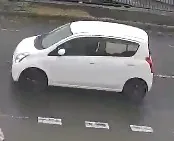 道路の真ん中で停車