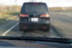 車間距離異常接近